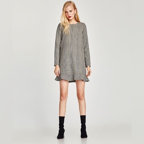 Zara - Houndstooth Plaid Long Sleeve Ruffle Bottom Mini Dress Size Medium - Picture 1 of 12